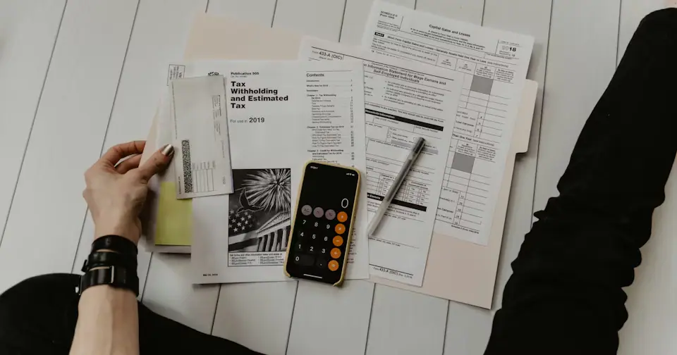 Real workplace photography for Franchise Operations Manager mock interview practice on MockitX (Unsplash, theme-matched)